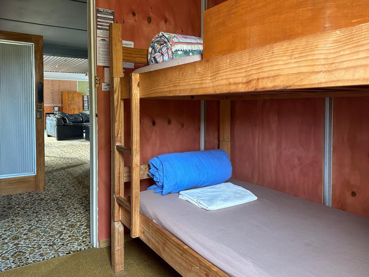 The Crossing Lodge & Backpackers Erua Exteriör bild