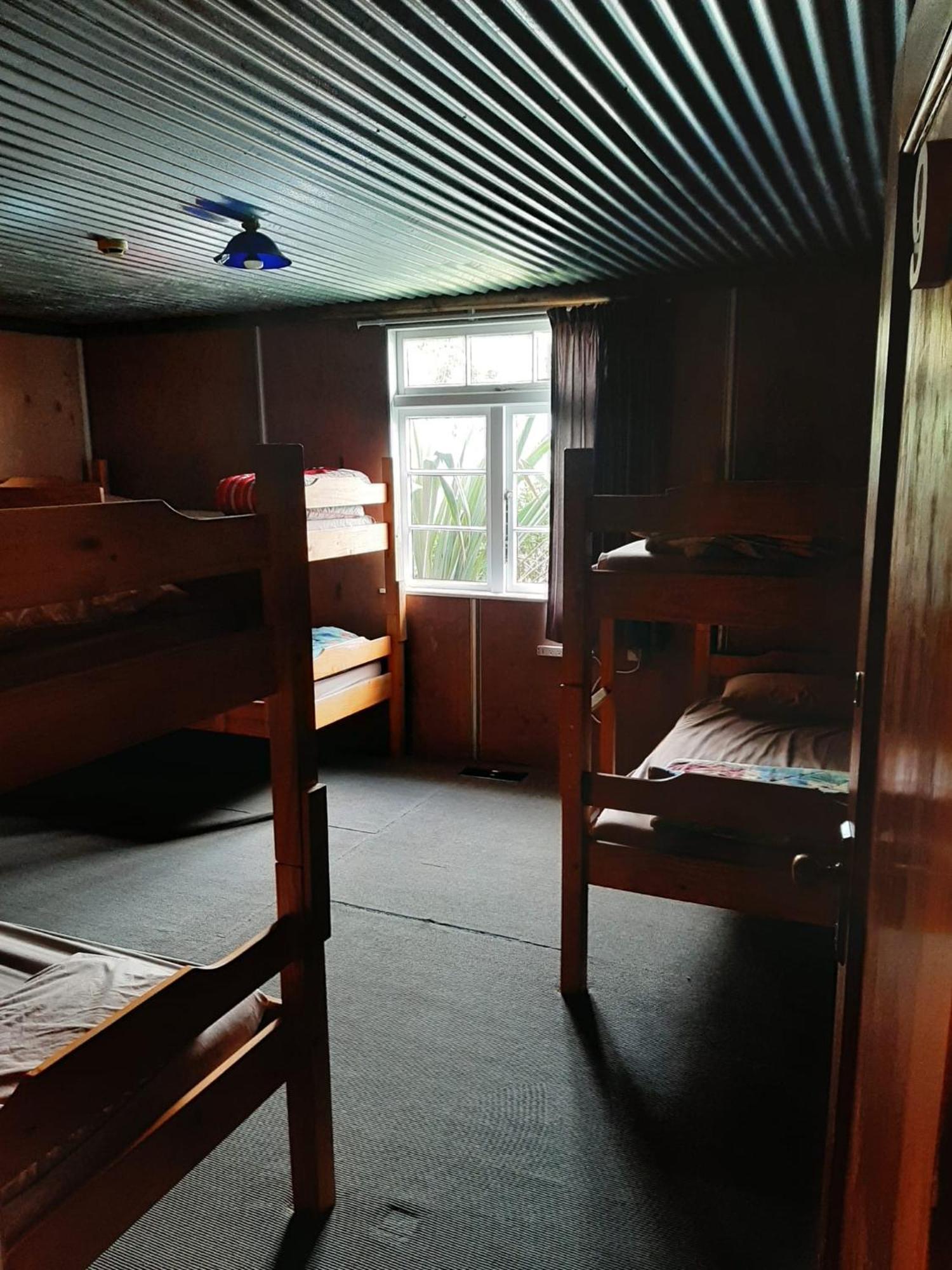 The Crossing Lodge & Backpackers Erua Exteriör bild
