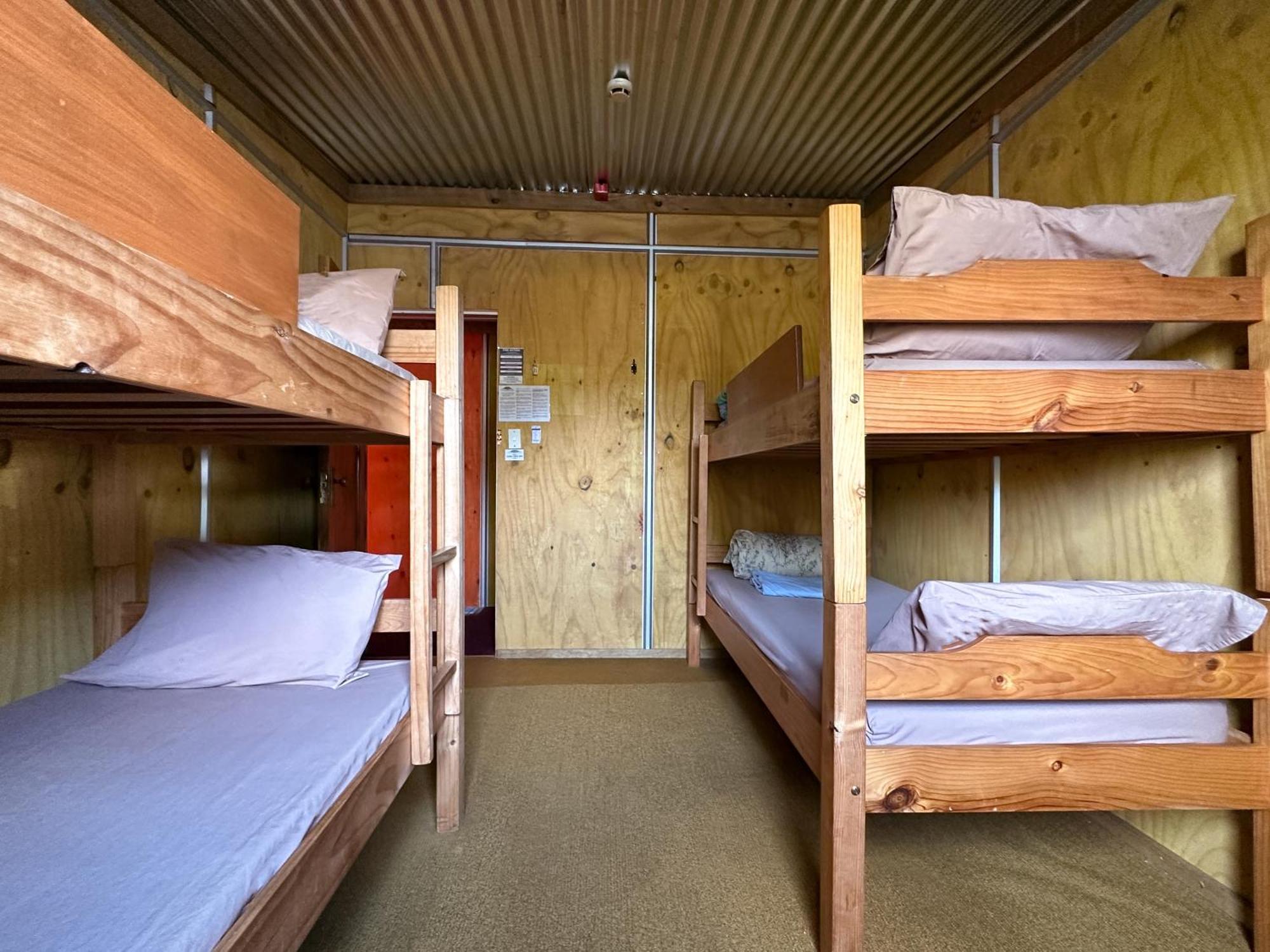 The Crossing Lodge & Backpackers Erua Exteriör bild