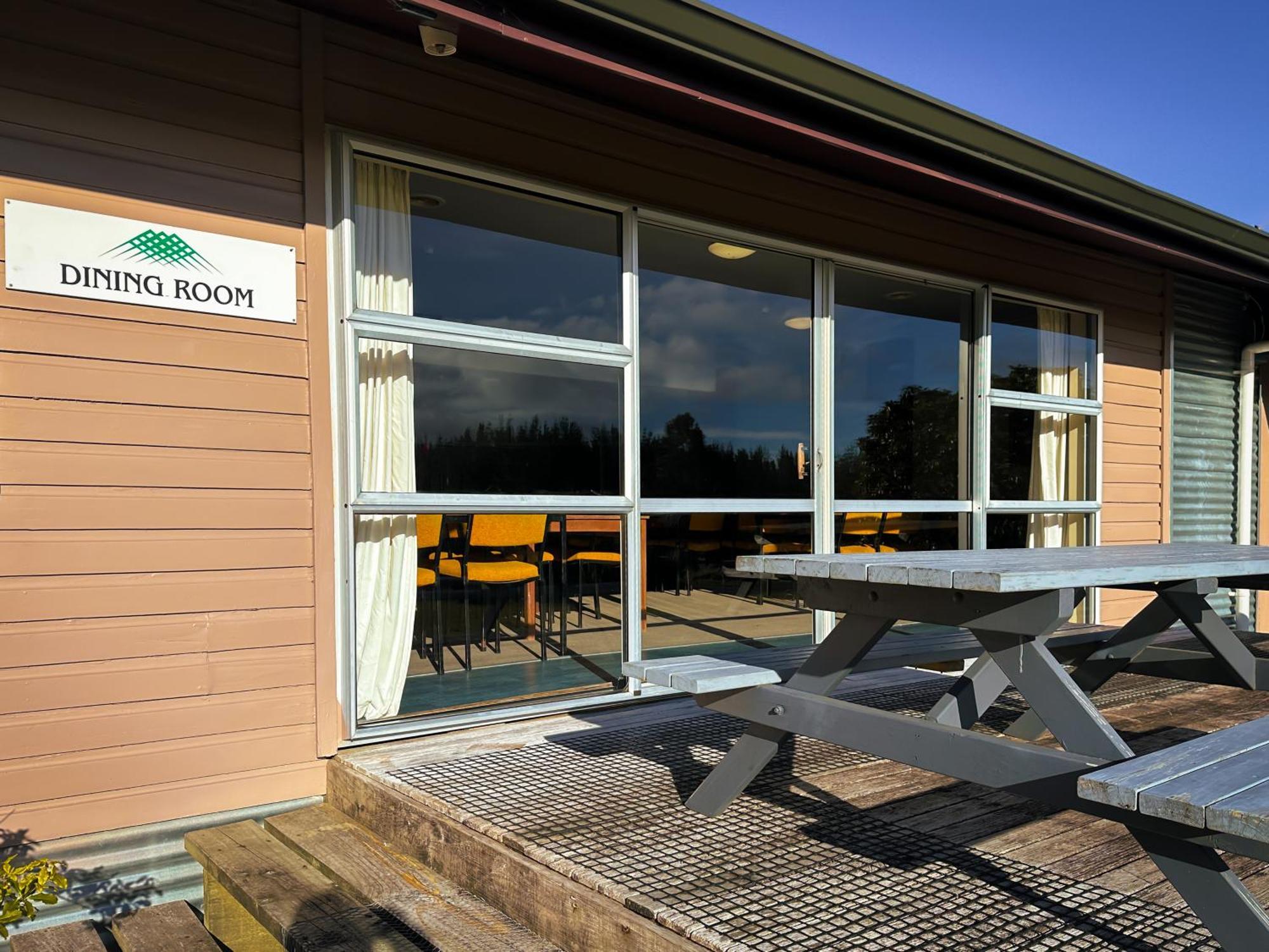 The Crossing Lodge & Backpackers Erua Exteriör bild
