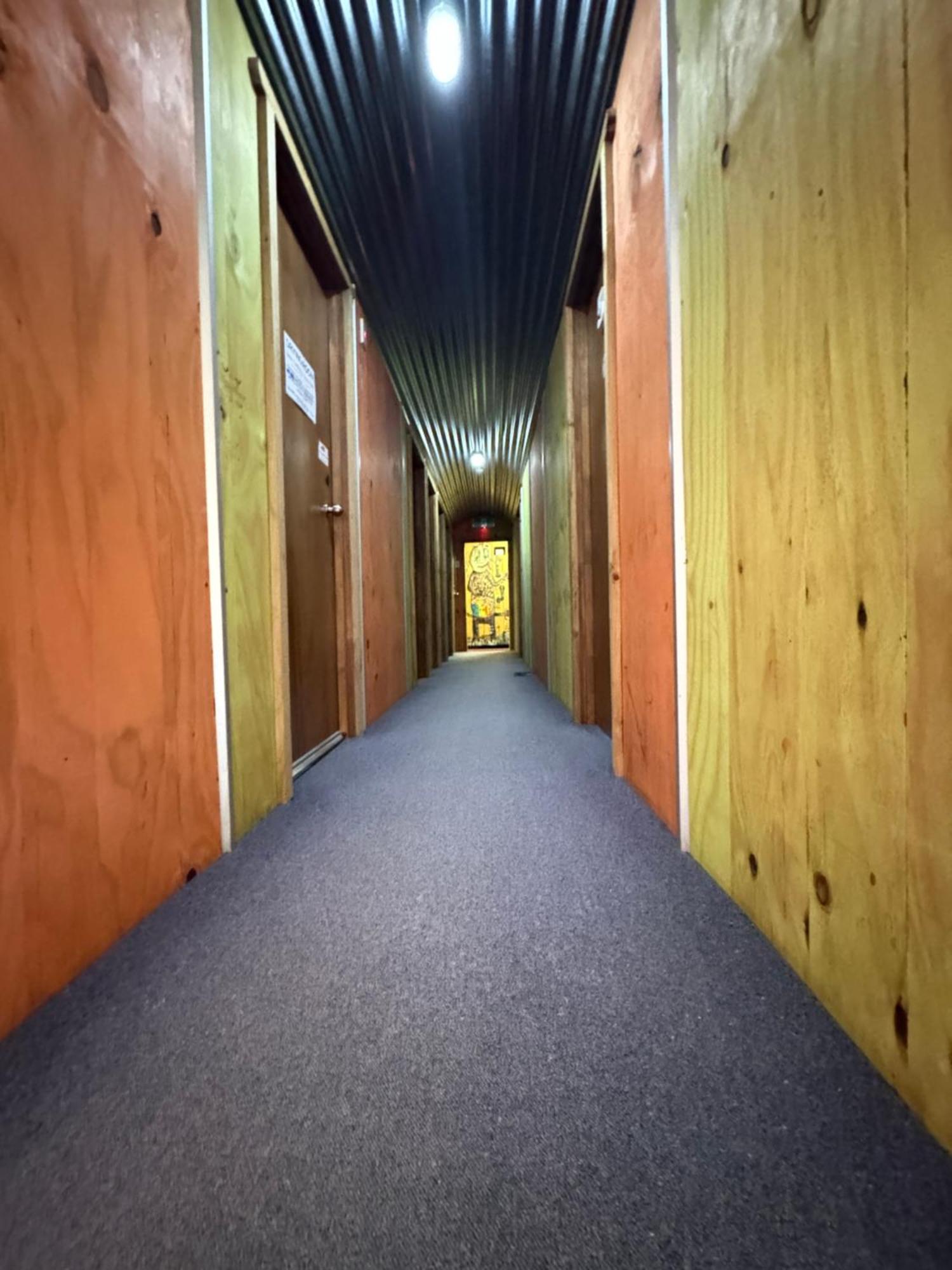The Crossing Lodge & Backpackers Erua Exteriör bild